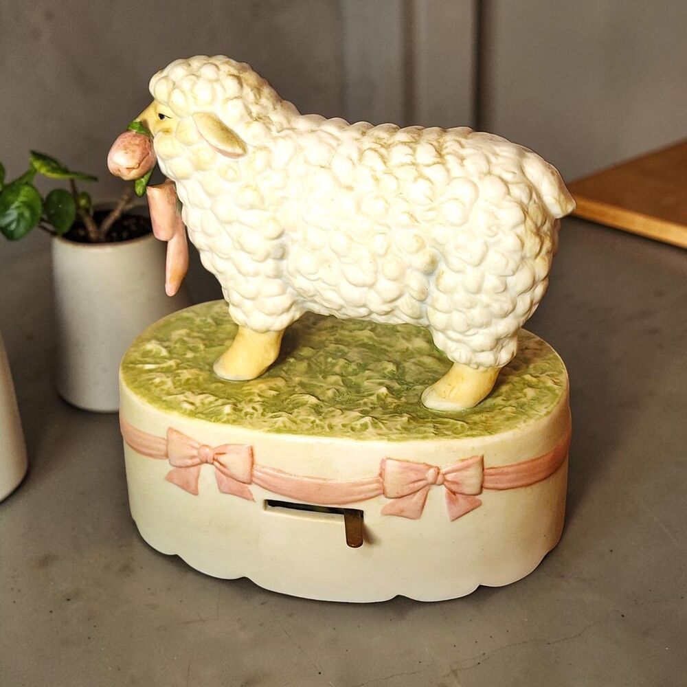 Vintage Schmid Sheep Lamb Music Box April Love Gordon Fraser 1985 Working